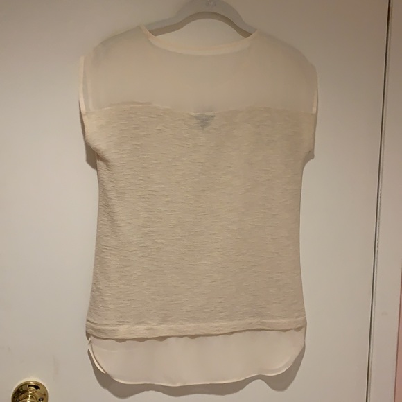 Ann Taylor sleeveless top. Cream color. - Picture 7 of 7